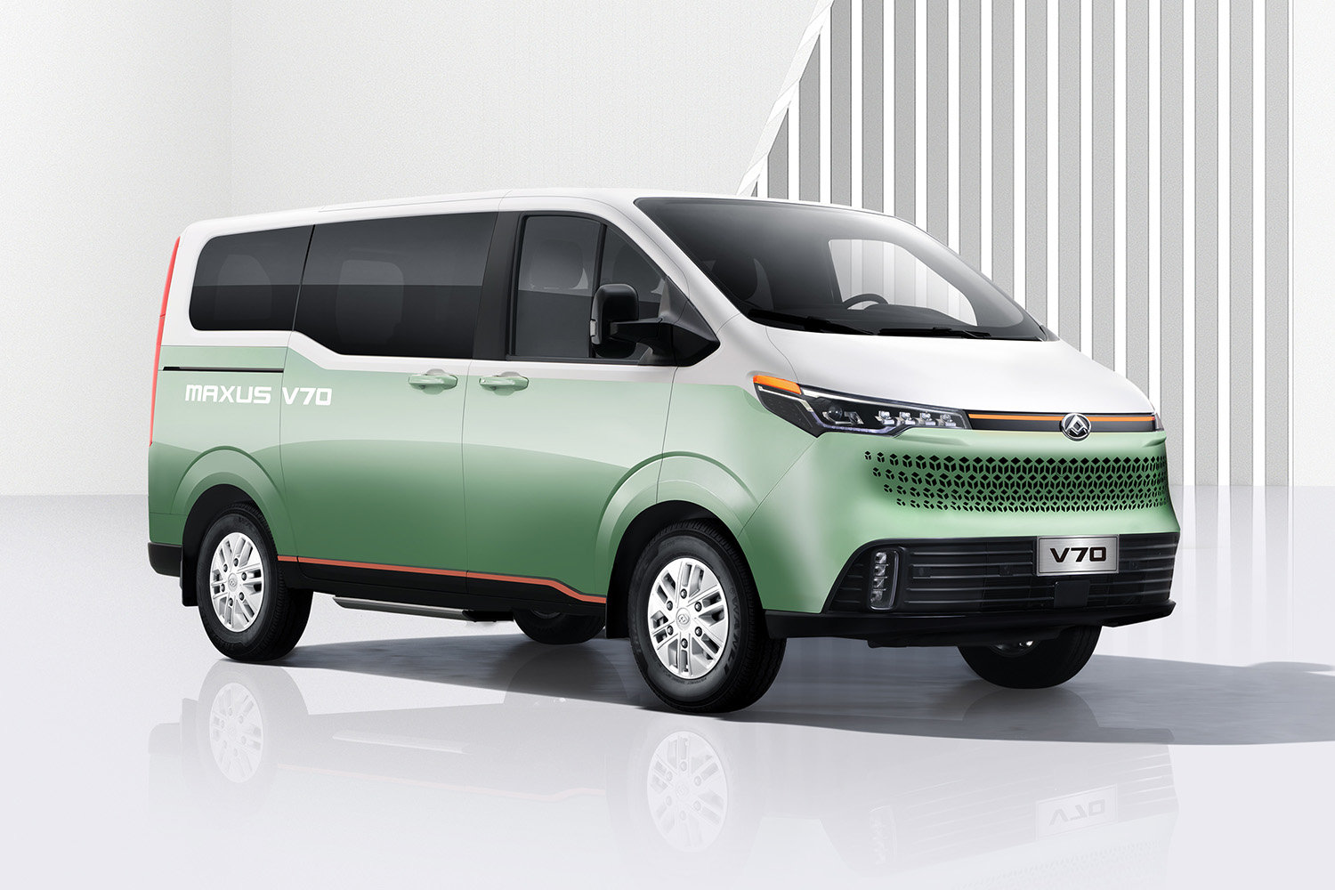 上汽大通MAXUS V70全球首秀亮相，將于2023年初正式上市