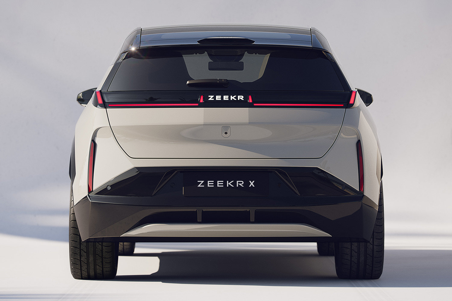 極氪第三款車官圖發布，正式命名ZEEKR X
